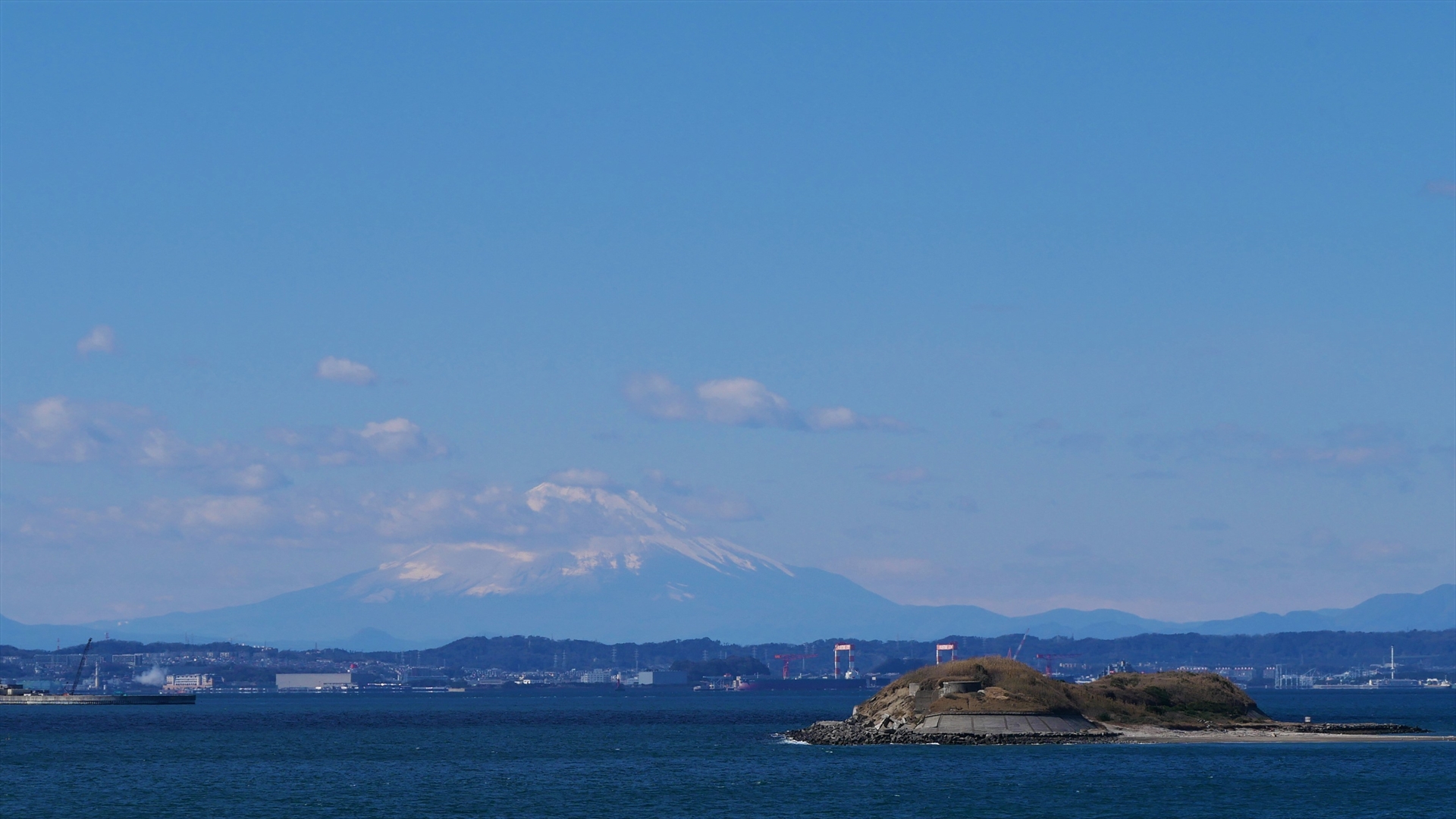 第一海堡と富士山 村上理奈